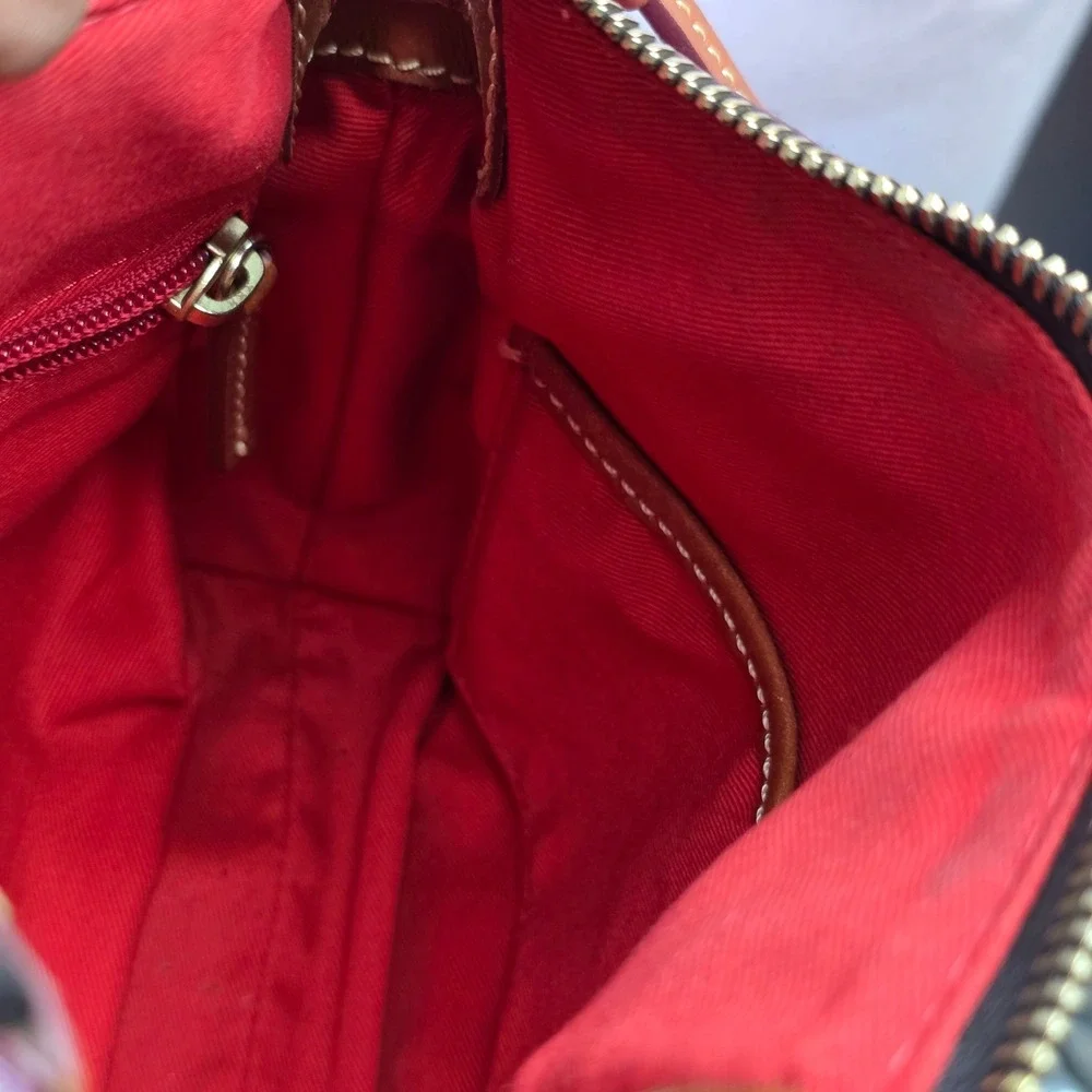 Dooney & Bourke Lambskin Leather Crossbody Bag Fuschia Brown Trim Tassels Rare - Picture 14 of 16